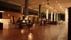 Does hardwood flooring fits in restaurants? | {COMPANY_NAME} Does hardwood flooring fits in restaurants? | {COMPANY_NAME}